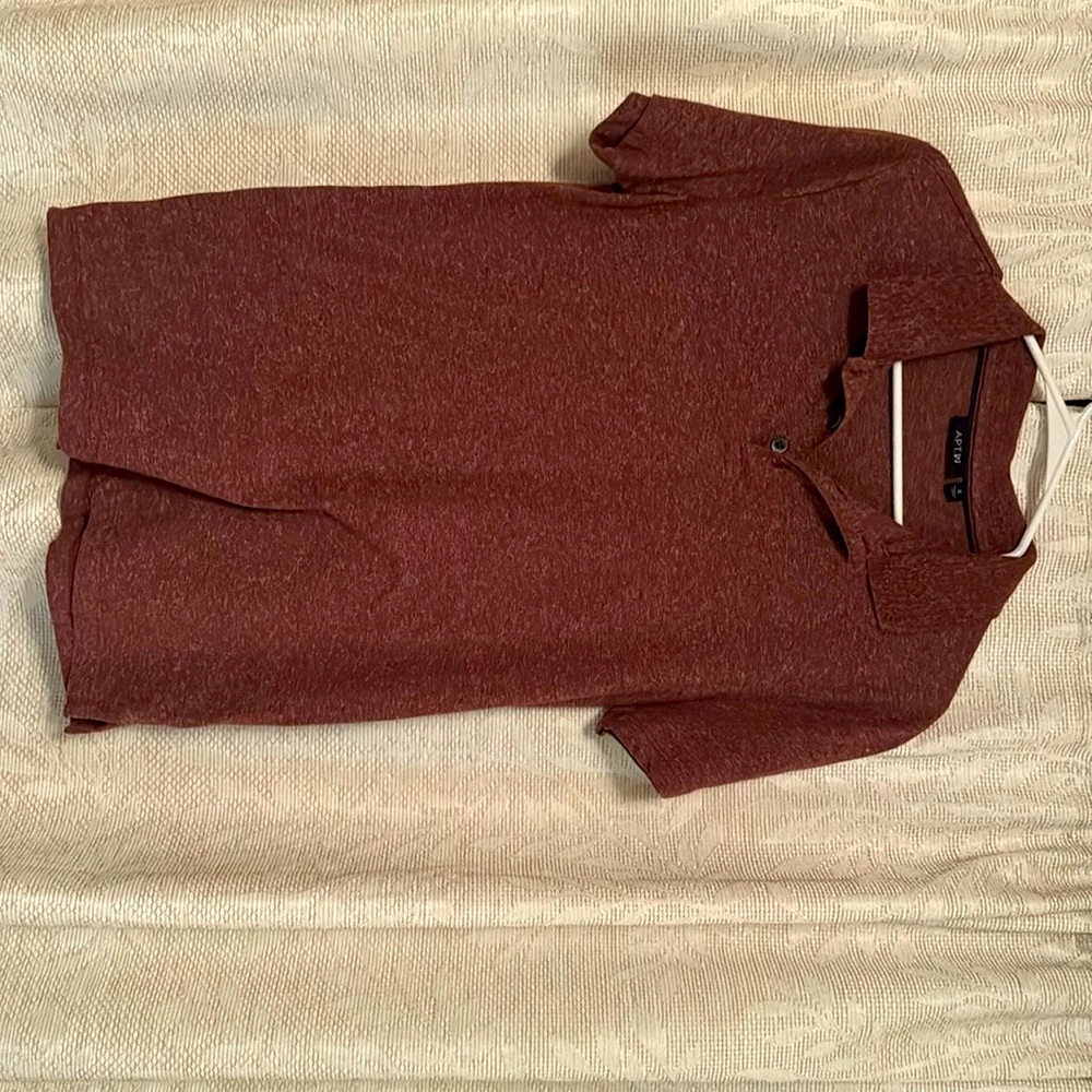 Apt 9 Red Polo For Sale!
